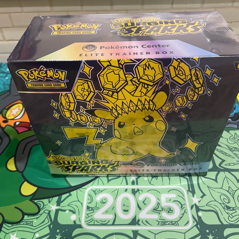 COPY - Pokemon Center Elite Trainer Box Scarlet & Violet - Surging Sparks